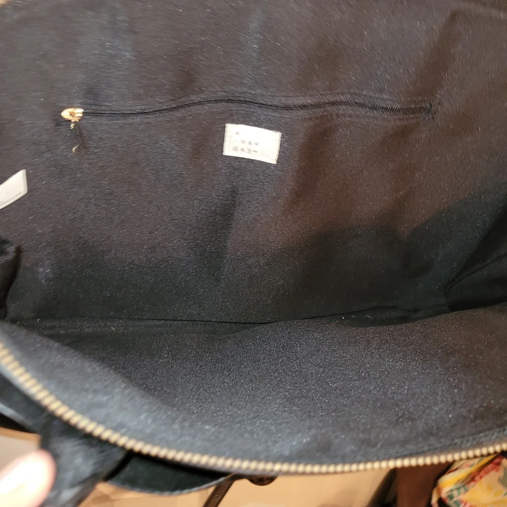 A new day black solid bag